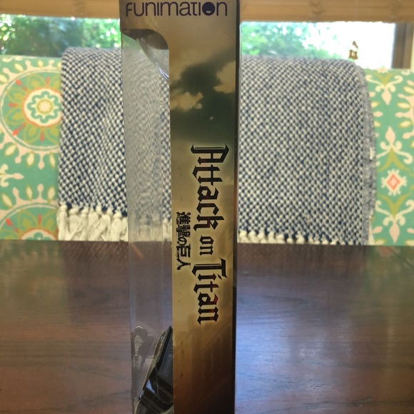 Attack on Titan Levi #47 collectible action figure - Picture 4 of 9